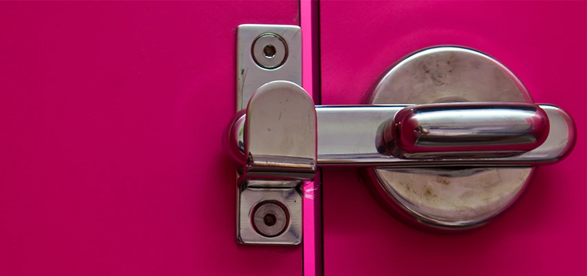 Childproof Gate Lock in Aventura, Florida